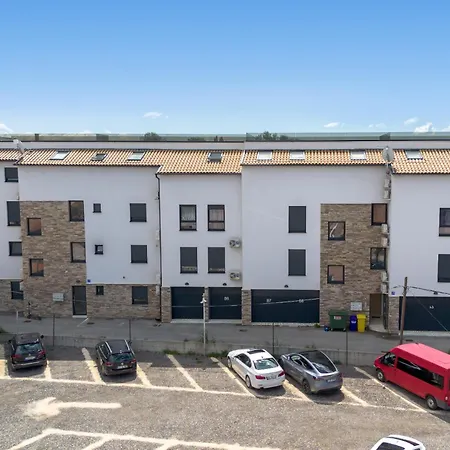 Nevia - B8 - Mpolo * Medulin