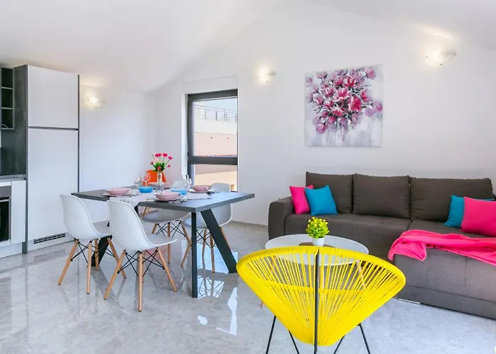 Nevia - B8 - Mpolo * Medulin