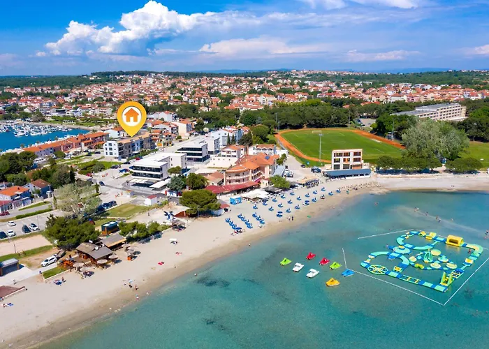 Nevia - B8 - Mpolo Appartement